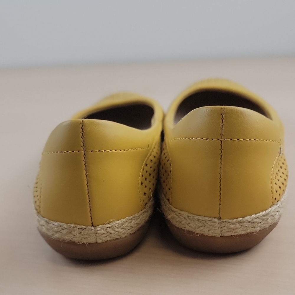 Clarks Mustard Perforated Flats - Picture 10 of 12
